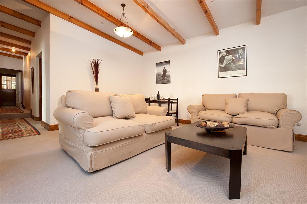 La Galiniere Guest Cottages ฟรันเชิค ภายนอก รูปภาพ