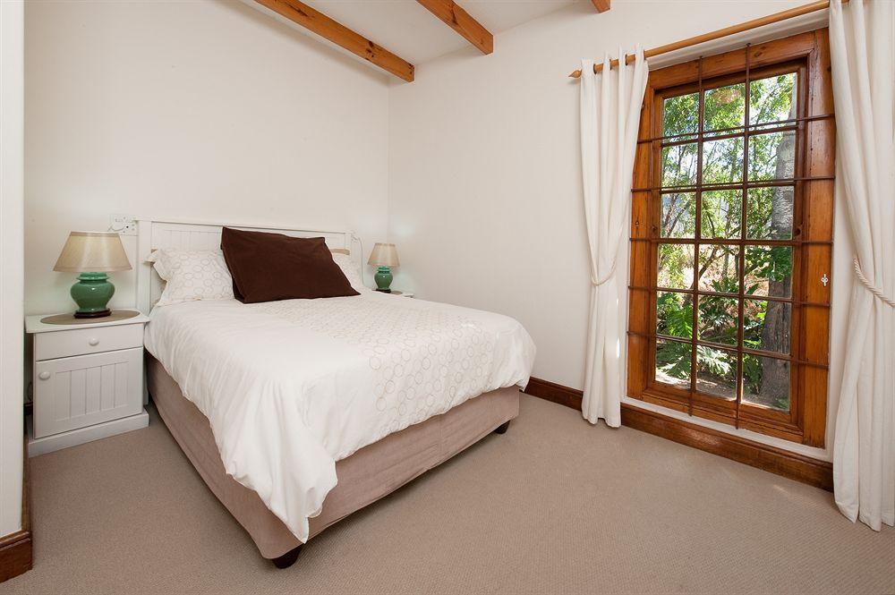 La Galiniere Guest Cottages ฟรันเชิค ภายนอก รูปภาพ