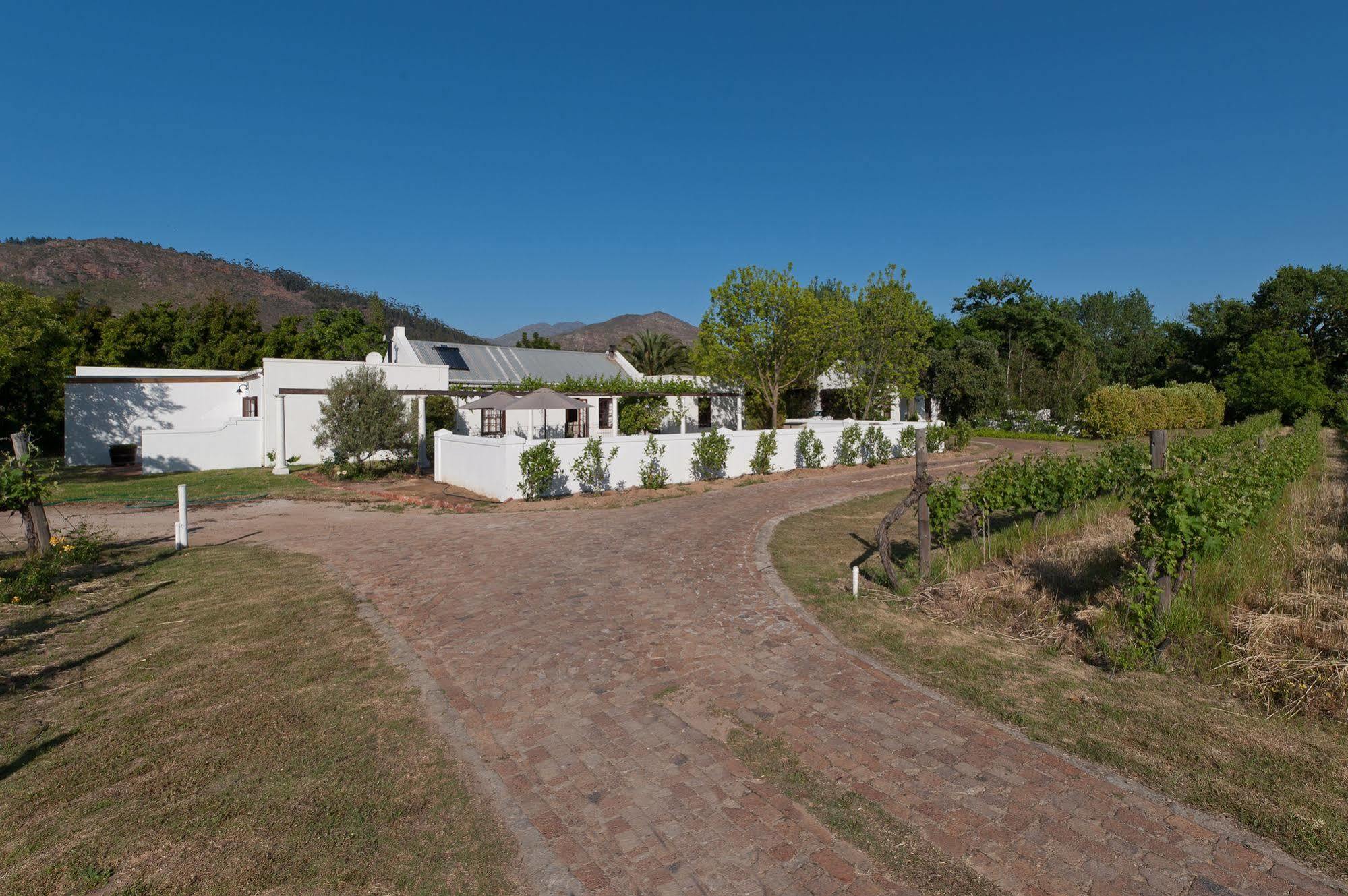 La Galiniere Guest Cottages ฟรันเชิค ภายนอก รูปภาพ